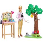 Barbie Entomologist Doll and Playset, Blonde, with 20+ Accessories Inspired by National Geographic (1)